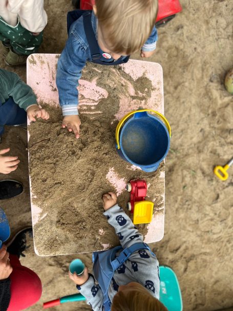 Spielen, Sand und Matsch